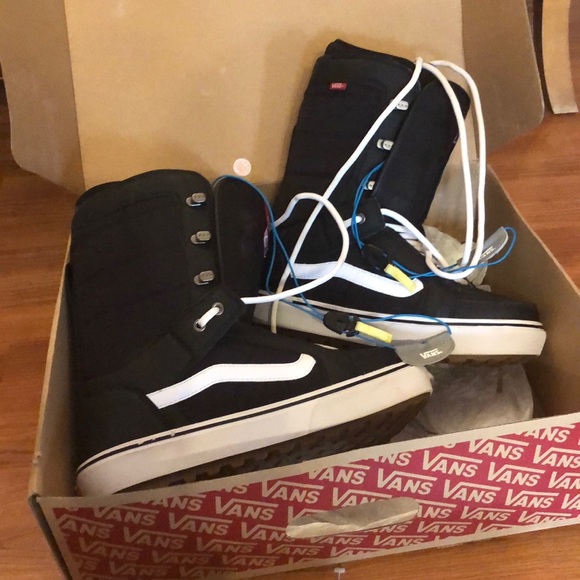 vans snowboard boots size 12